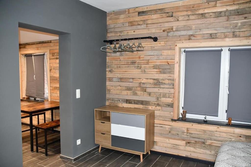 Logement In Wood Brugelette Exteriör bild